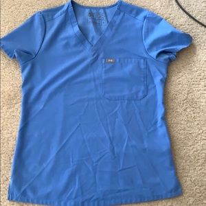Figs scrub top